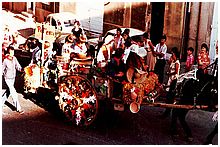 Le corso de la St Eloi  Trets