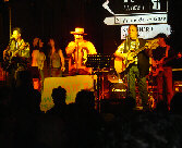 Le groupe Sax'n girl
puis le groupe Les tontons bringueurs
: Medley