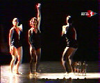 Reportage vidéo d'ITELE sur le spectacle de danse du festival d'Aix, donné à Trets vendredi 29 Juillet dans la cour du château :