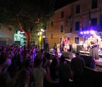 Reportage sur la fête de la musique avec les extraits des concerts de Siska et La Yegros